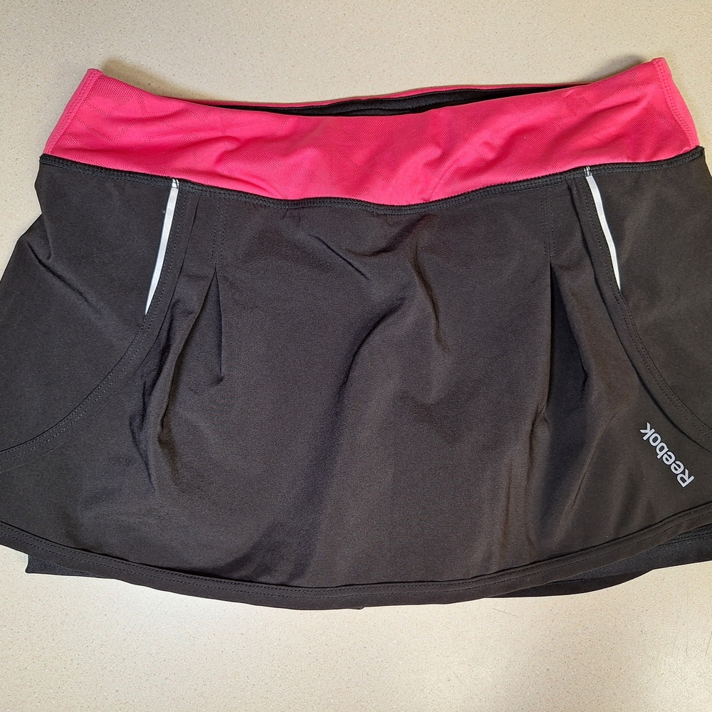 Reebok Black And Pink Skort